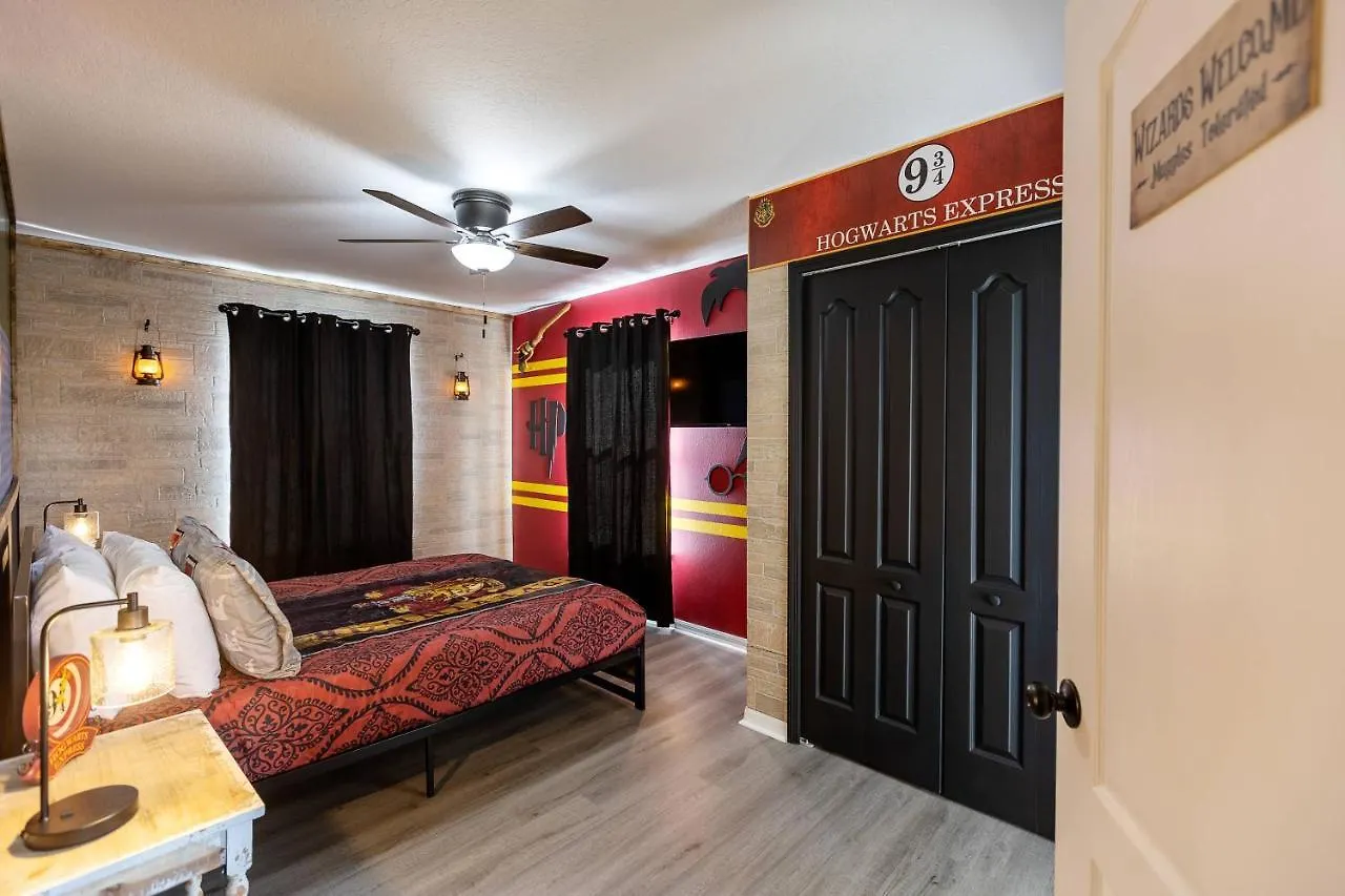 Holiday home Thematic House With Pool Spa And Game Room Davenport United States