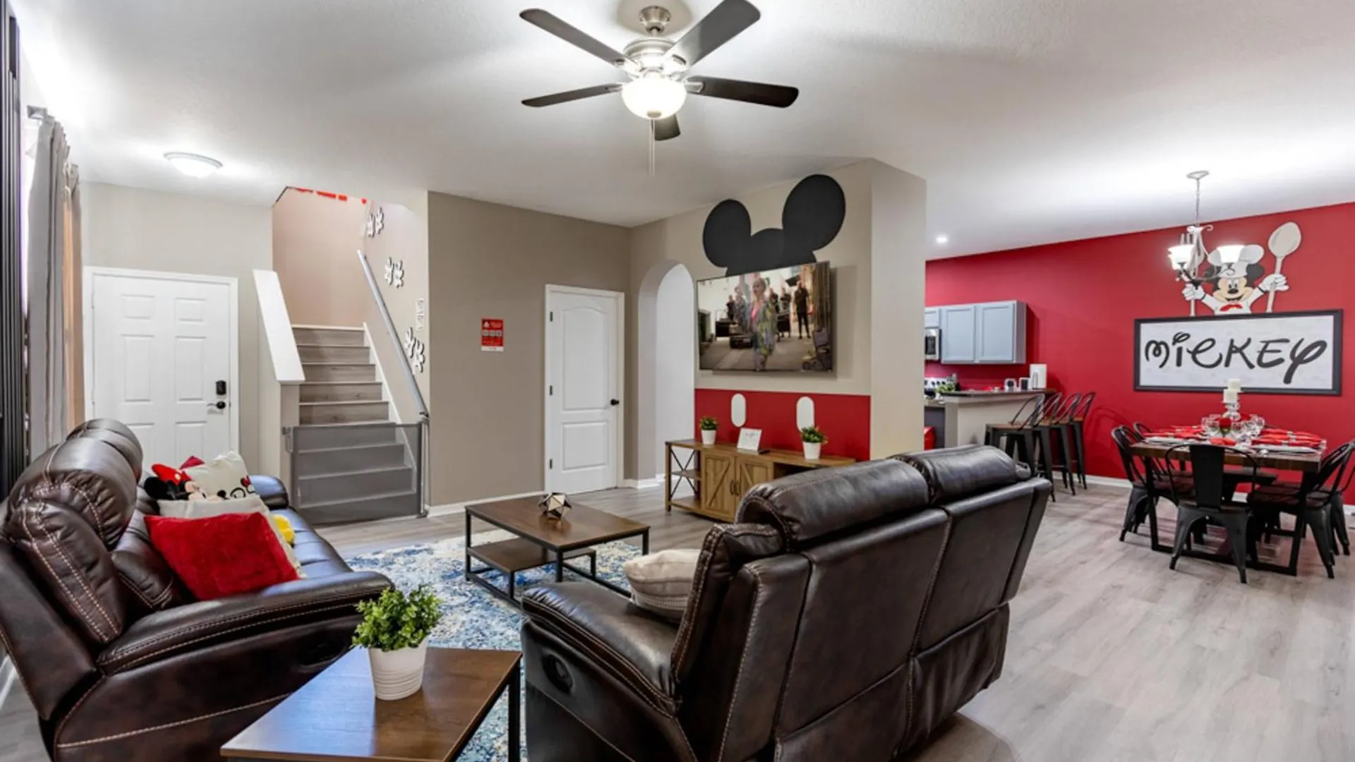 Thematic House With Pool Spa And Game Room Davenport