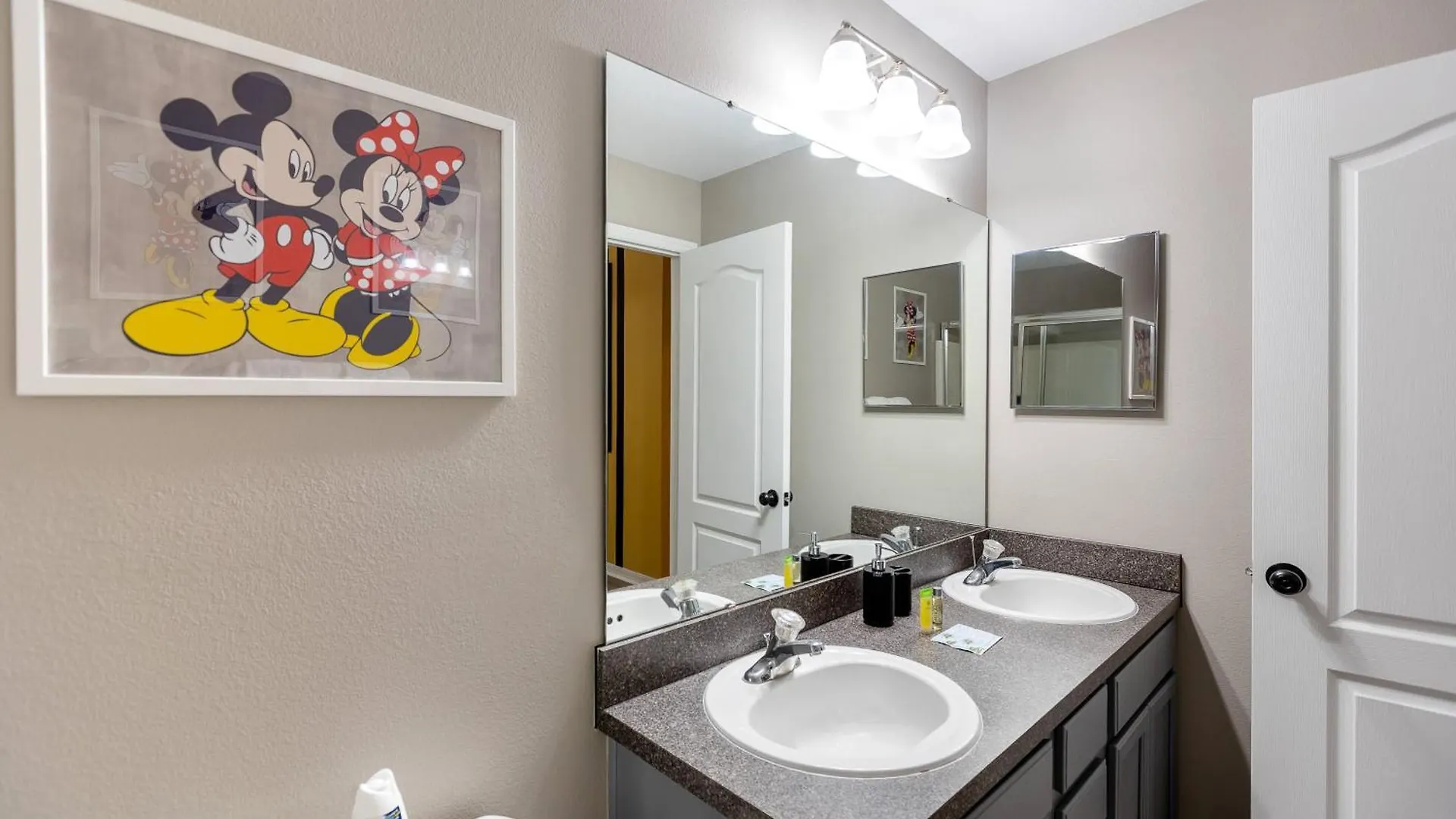 Holiday home Thematic House With Pool Spa And Game Room Davenport